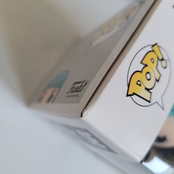 Funko Pop! Hot Topic Girl #SE Hot Topic Exclusive FC7 - Picture 15 of 15